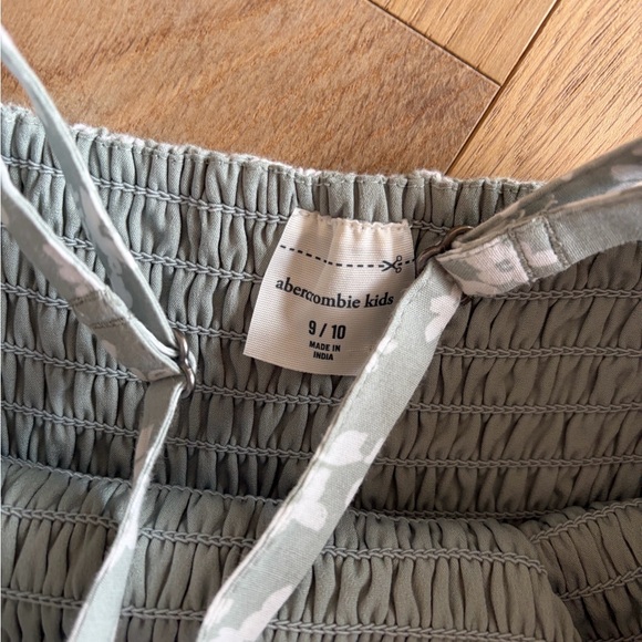 Abercrombie Kids Bundle of dresses - Picture 8 of 9